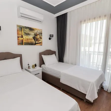 Lorenza Vila Fethiye